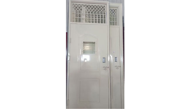 平安学校教室门