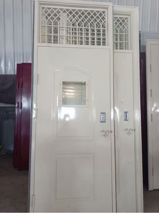 平安学校教室门 平安学校教室门