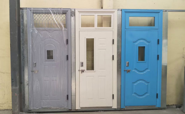 平安学校教室门